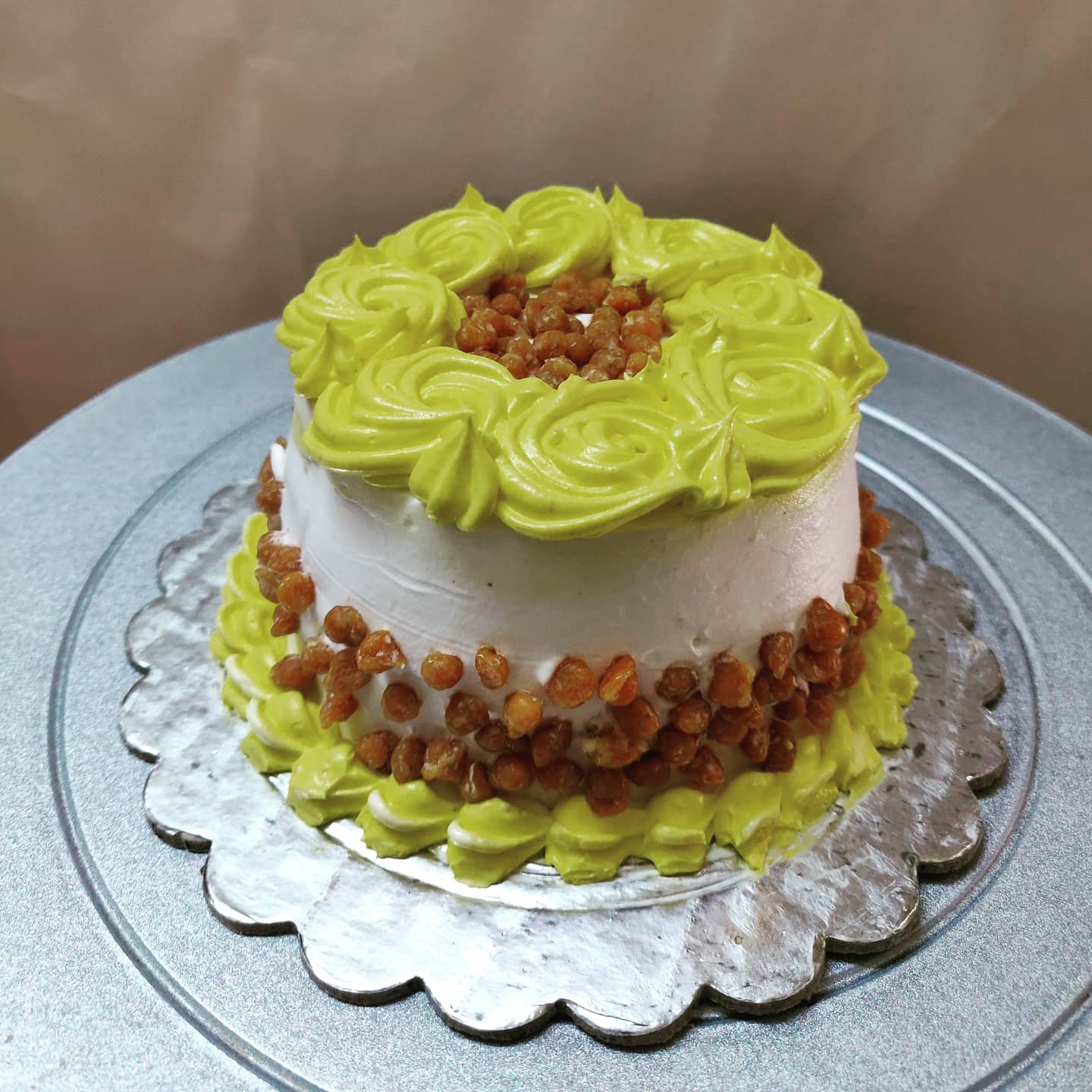 small 250 gm cakes in 2023 | cake designs birthday, pretty birthday cakes,  cute birthday cakes